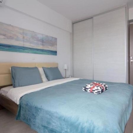 New Spacious Apartment Located In Pireu Exterior foto