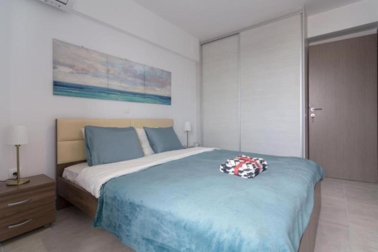 New Spacious Apartment Located In Pireu Exterior foto